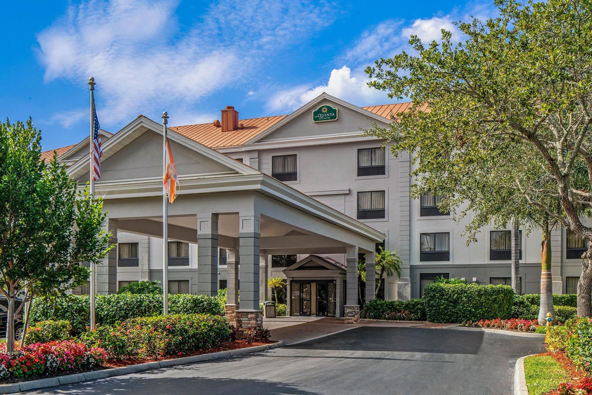 La Quinta By Wyndham Bonita Springs Naples North Exterior foto